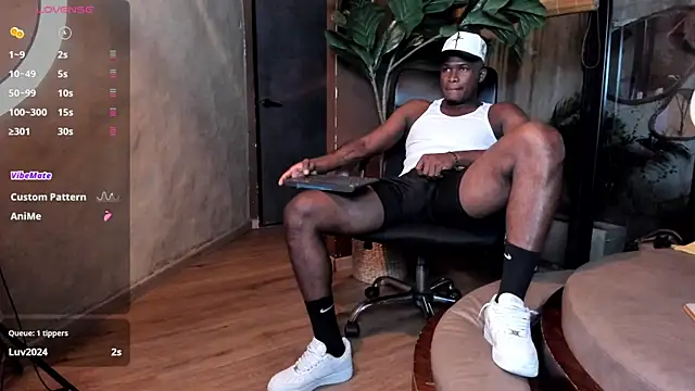 Snapshot of DarianWill18 chatting on March 4, 2026, 3:36 am DarianWill18 online show from March 4, 2026, 3:36 am