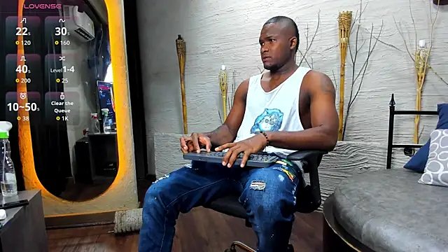 Snapshot of DarianWill18 chatting on March 31, 2026, 3:08 am DarianWill18 online show from March 31, 2026, 3:08 am