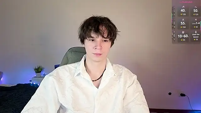Snapshot of AnthonyCuutie chatting on June 4, 2026, 4:55 pm AnthonyCuutie online show from June 4, 2026, 4:55 pm