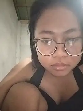 angelpinay44 online show from July 3, 2026, 3:29 pm