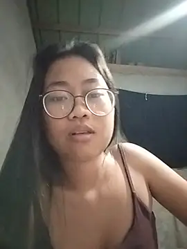angelpinay44 online show from July 19, 2026, 3:20 pm