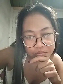 angelpinay44 online show from July 22, 2026, 3:25 pm