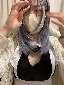 momo live online show from February 27, 2026, 1:11 pm