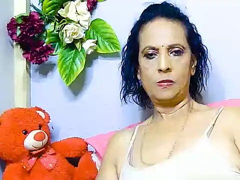 Snapshot of Hot_queen58 chatting on May 31, 2026, 6:09 pm Hot queen58 online show from May 31, 2026, 6:09 pm