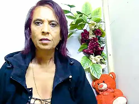 Hot queen58 online show from June 22, 2026, 4:20 am