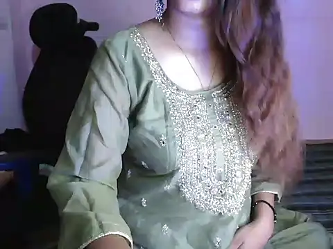 Snapshot of Niya_thakur chatting on July 6, 2026, 5:47 am Niya thakur online show from July 6, 2026, 5:47 am