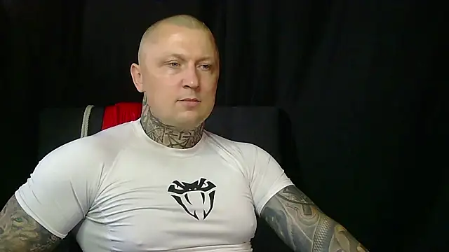Snapshot of devilWithTats chatting on July 6, 2026, 3:14 pm devilWithTats online show from July 6, 2026, 3:14 pm
