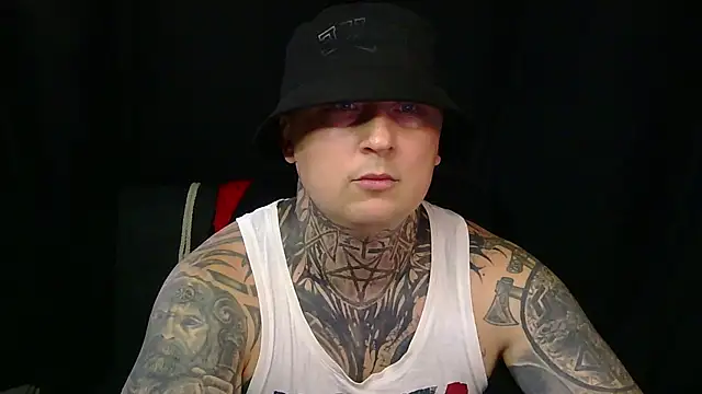 Snapshot of devilWithTats chatting on July 22, 2026, 9:44 am devilWithTats online show from July 22, 2026, 9:44 am