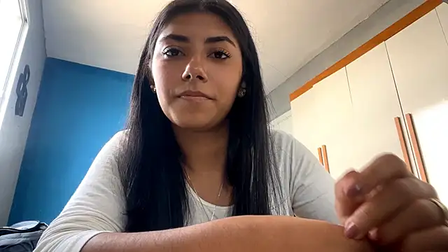 VeraGutschow online show from March 1, 2026, 2:06 pm