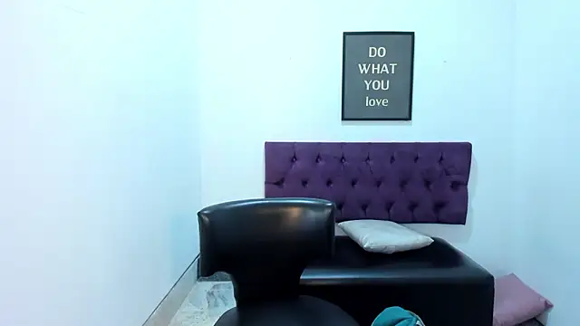 TomBoy Natali online show from March 16, 2026, 6:32 pm