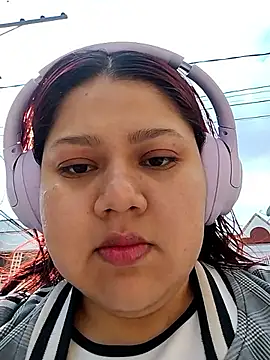 primrose17 online show from March 22, 2026, 8:32 pm