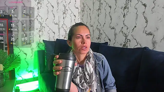 ShaylaMars online show from April 17, 2026, 11:35 am