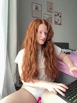 gingerlatte online show from May 4, 2026, 8:50 am