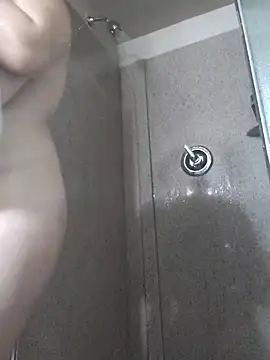 VelvetRae online show from March 4, 2026, 1:08 pm