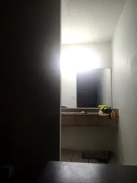 VelvetRae online show from April 15, 2026, 11:05 am