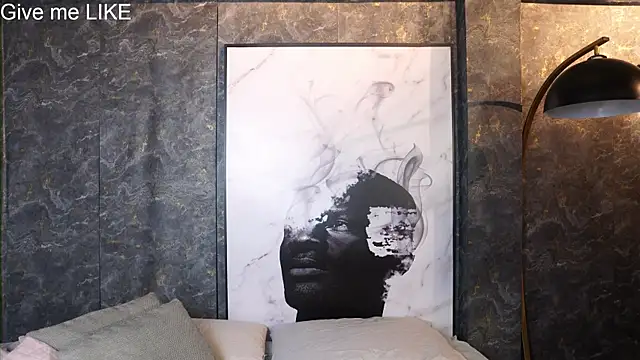 Mia and Belmonth online show from April 10, 2026, 6:48 pm