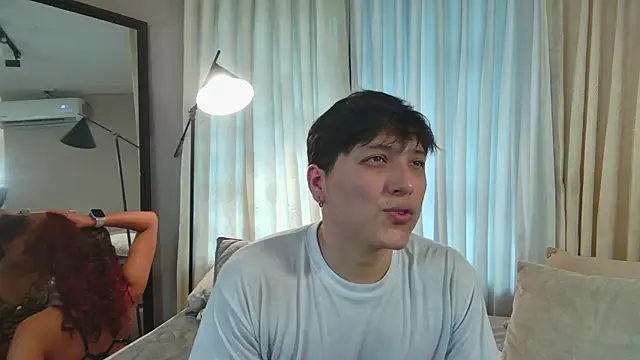 Mia and Belmonth online show from May 18, 2026, 7:18 pm