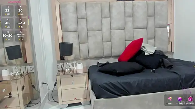 Titan Moreno  online show from March 11, 2026, 12:10 pm