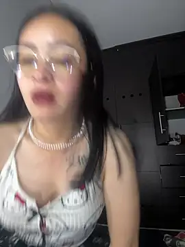 Anni Rose online show from March 9, 2026, 10:52 am