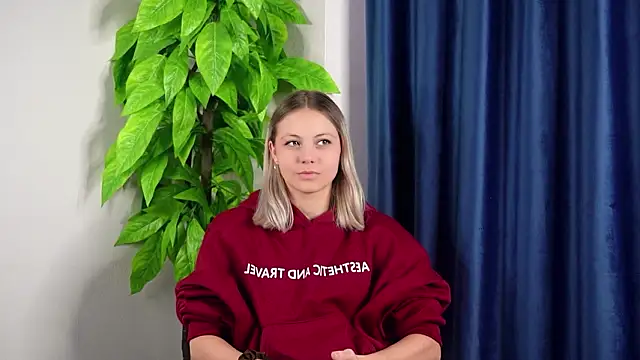 VeniceMoock online show from March 4, 2026, 9:39 am