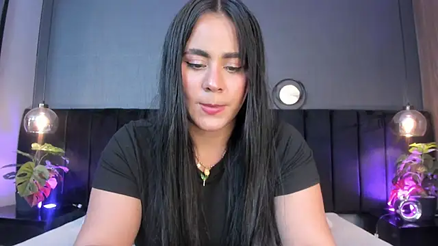 alejandra  garcia online show from April 8, 2026, 3:19 am