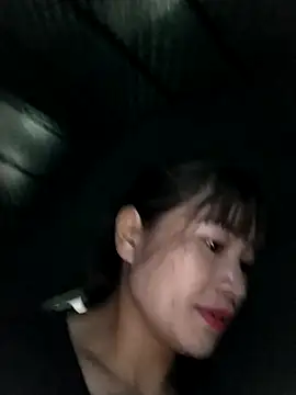 Lilinn  online show from March 3, 2026, 11:23 pm