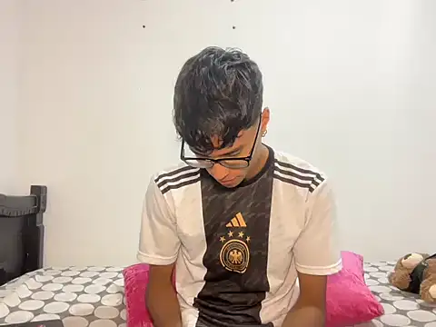 DeividBigCock23 online show from March 26, 2026, 6:39 pm