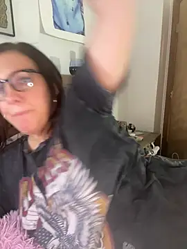 hollyharmd online show from March 13, 2026, 3:22 am