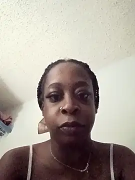 Snapshot of Honeysweetzz chatting on February 28, 2026, 11:32 am Honeysweetzz online show from February 28, 2026, 11:32 am