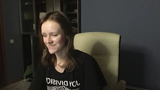 Snapshot of Tender_Swan chatting on March 20, 2026, 12:00 am Tender Swan online show from March 20, 2026, 12:00 am