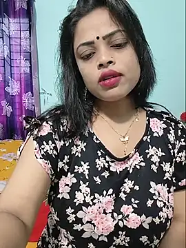 Snapshot of Beauty-3 chatting on July 23, 2026, 1:58 am Beauty-3 online show from July 23, 2026, 1:58 am