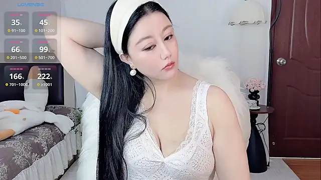 Snapshot of inn7anted chatting on March 21, 2026, 5:30 am inn7anted online show from March 21, 2026, 5:30 am