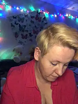 Snapshot of SofiaAmour chatting on April 9, 2026, 8:04 pm SofiaAmour online show from April 9, 2026, 8:04 pm