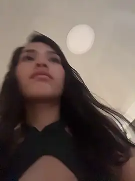 Snapshot of Mia-villalobos chatting on May 10, 2026, 9:49 pm Mia-villalobos online show from May 10, 2026, 9:49 pm