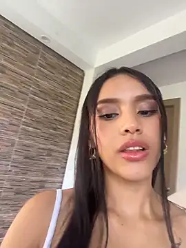 Mia-villalobos online show from March 30, 2026, 4:41 pm