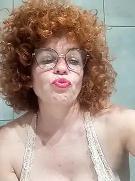 roxybykiss online show from March 26, 2026, 4:55 am