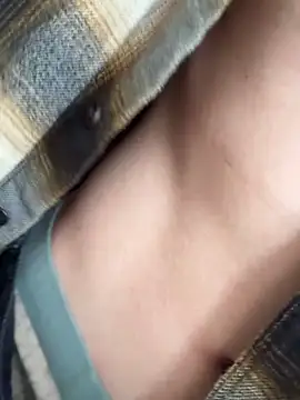 Snapshot of yoichi_y chatting on March 4, 2026, 6:43 am yoichi y online show from March 4, 2026, 6:43 am