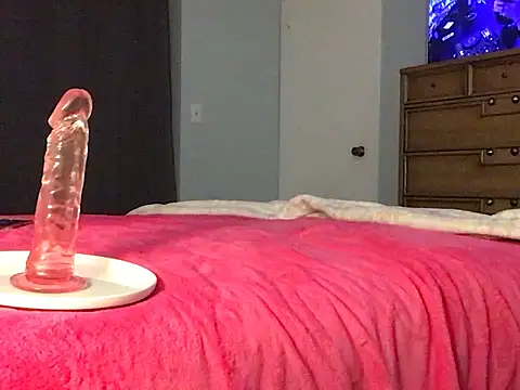 LunaBl00m online show from April 10, 2026, 4:52 am