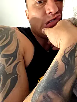 Snapshot of DoggiiDick chatting on March 4, 2026, 7:10 pm DoggiiDick online show from March 4, 2026, 7:10 pm