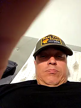 Snapshot of DoggiiDick chatting on March 18, 2026, 2:04 am DoggiiDick online show from March 18, 2026, 2:04 am