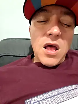 Snapshot of DoggiiDick chatting on April 3, 2026, 10:05 pm DoggiiDick online show from April 3, 2026, 10:05 pm