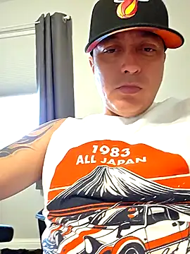 Snapshot of DoggiiDick chatting on March 20, 2026, 9:49 pm DoggiiDick online show from March 20, 2026, 9:49 pm