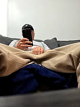 Snapshot of DoggiiDick chatting on April 11, 2026, 3:05 pm DoggiiDick online show from April 11, 2026, 3:05 pm