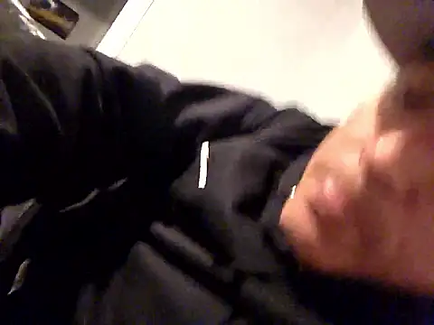 Snapshot of DoggiiDick chatting on March 28, 2026, 2:45 am DoggiiDick online show from March 28, 2026, 2:45 am