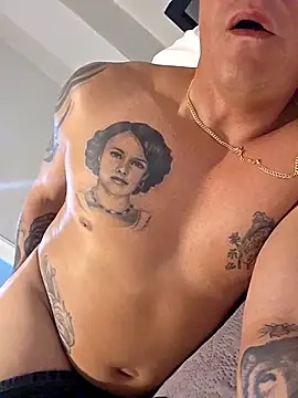 Snapshot of DoggiiDick chatting on April 11, 2026, 12:29 am DoggiiDick online show from April 11, 2026, 12:29 am