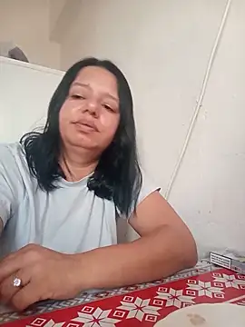 roxana e43 online show from May 24, 2026, 5:35 pm