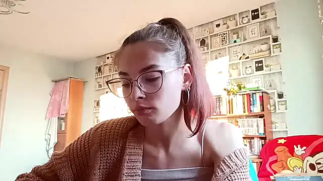 Snapshot of JInaMillsap chatting on April 6, 2026, 9:10 am JInaMillsap online show from April 6, 2026, 9:10 am