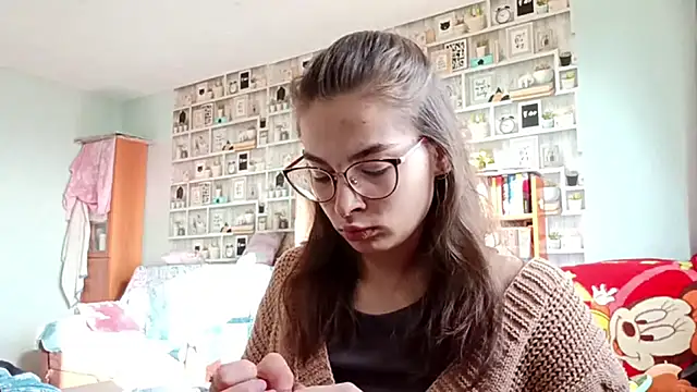 Snapshot of JInaMillsap chatting on April 8, 2026, 8:05 am JInaMillsap online show from April 8, 2026, 8:05 am