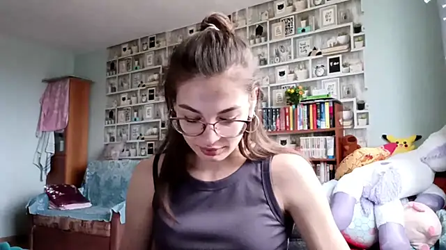 Snapshot of JInaMillsap chatting on April 14, 2026, 9:03 am JInaMillsap online show from April 14, 2026, 9:03 am