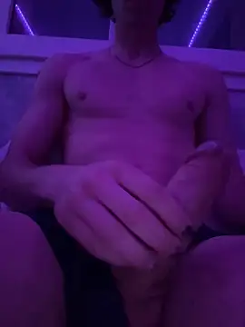 Snapshot of Aiykoo chatting on February 28, 2026, 9:47 pm Aiykoo online show from February 28, 2026, 9:47 pm